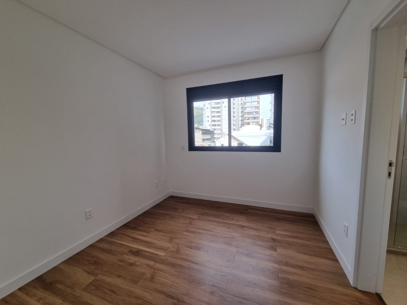 Su�te 2